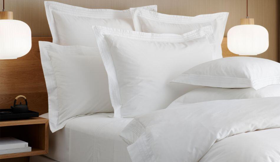 https://8094698.fs1.hubspotusercontent-na1.net/hubfs/8094698/Blog/2025/How%20to%20create%20a%20luxury%20hotel%20style%20bedroom%20at%20home/Blog%20header%20How%20to%20create%20a%20%20luxury%20hotel%20style%20bedroom.jpg